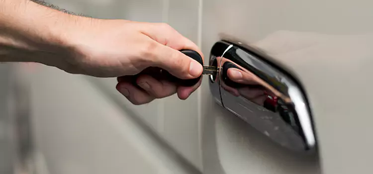 Why Choose Our Auto Locksmith Team in Moore, OK?